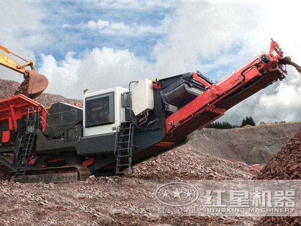 移動式破碎機作業