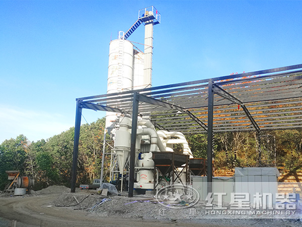 5r鋁礬土磨粉機生產現場