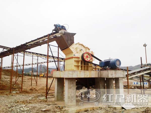 細碎機工作現(xiàn)場實拍