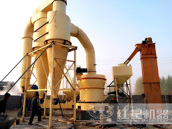 小型石頭磨粉機可以對多種物料進行加工，適用于礦山、建材等領域