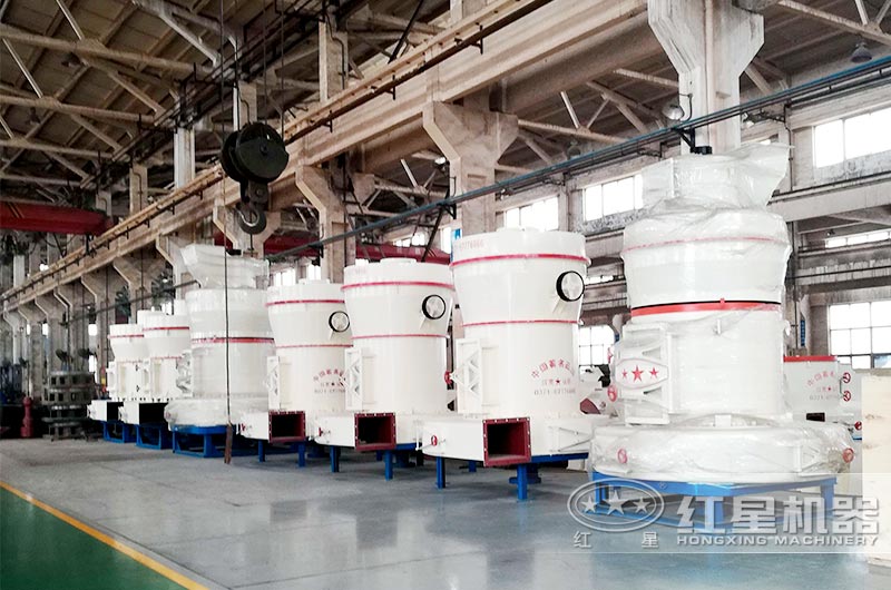 小型雷蒙磨粉機設備展示圖片