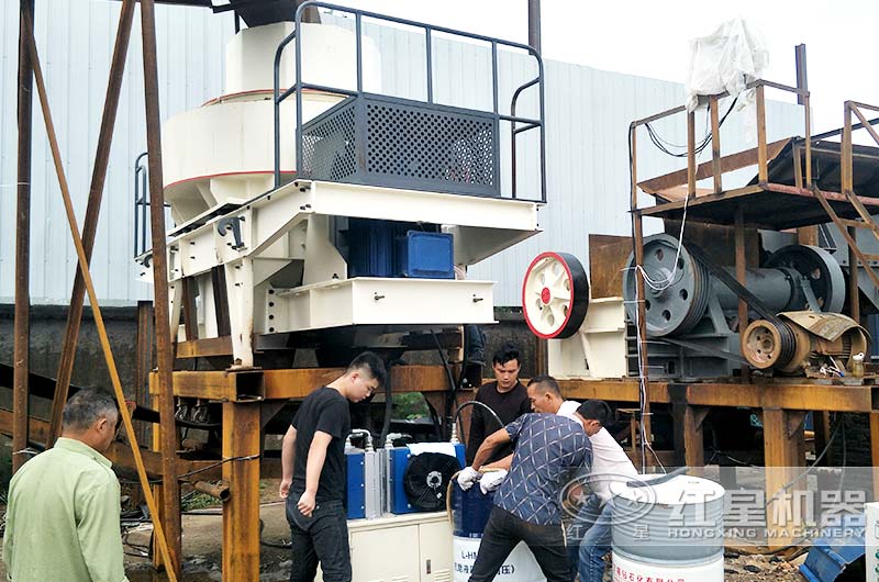 紅星工程師指導用戶現場安裝