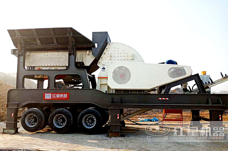 輪胎錘式建筑垃圾移動破碎機