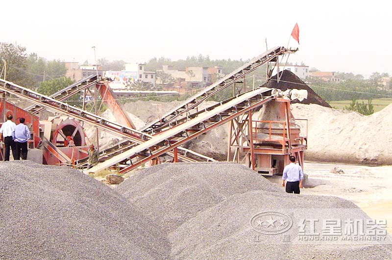 直通式制砂機(jī)作業(yè)現(xiàn)場