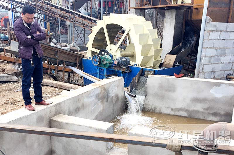 篩砂洗砂機(jī)一套價(jià)格需要根據(jù)情況而定