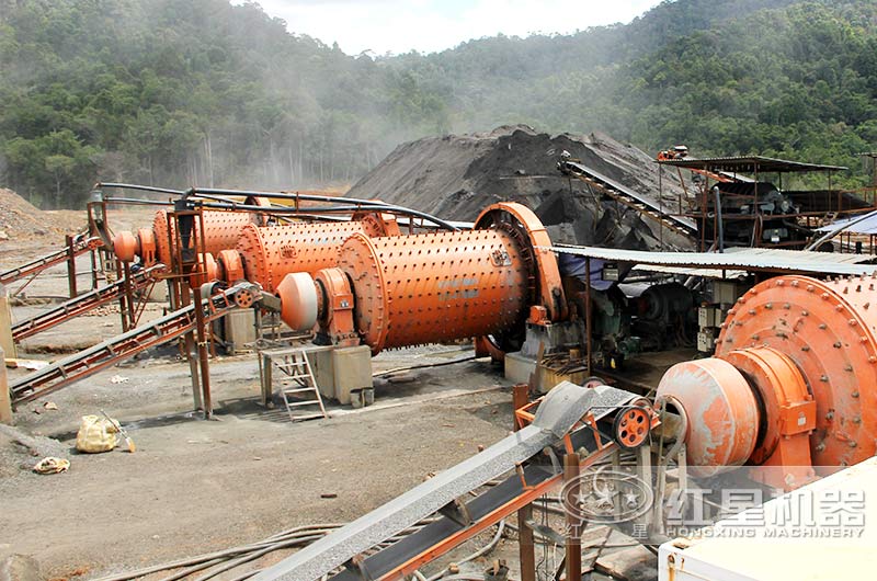 磨煤機(jī)作業(yè)現(xiàn)場