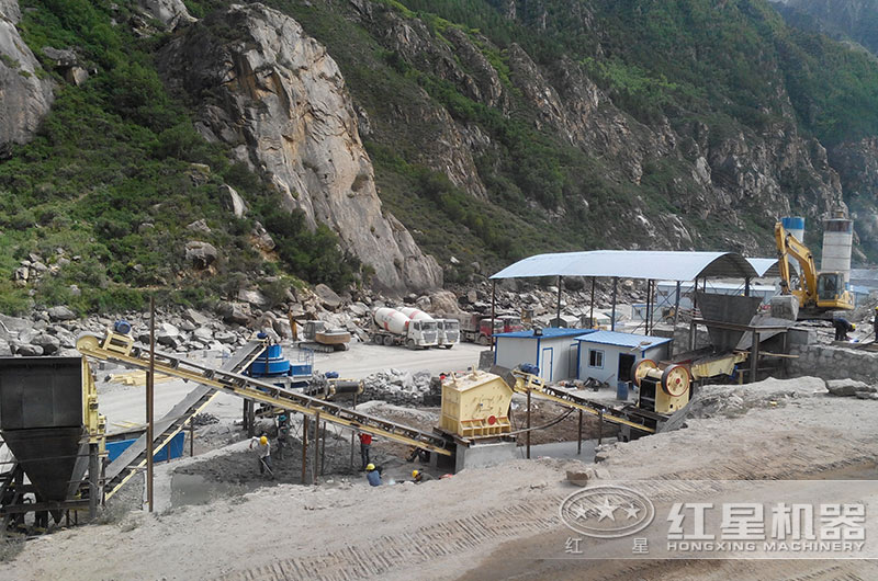 南陽時產200噸制砂現場