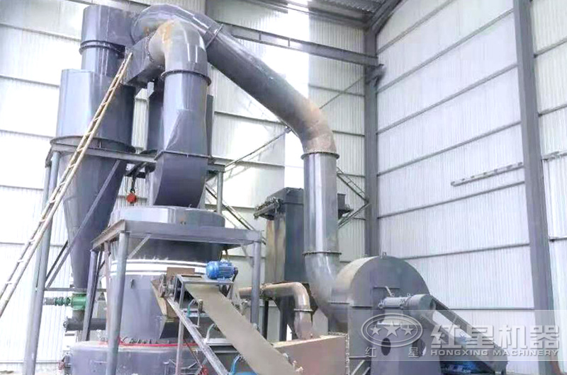 雷蒙磨粉機加工現場