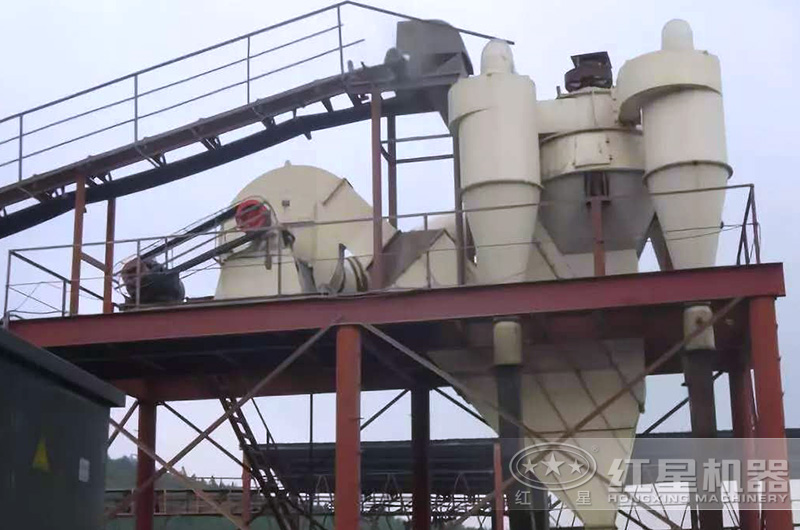 雷蒙磨粉機現場使用的鼓風機