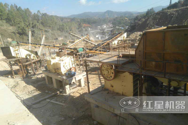 900x1200破碎機用于時產350噸石料加工廠