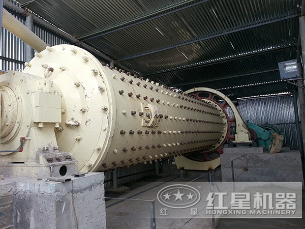 球磨機(jī)現(xiàn)場(chǎng)